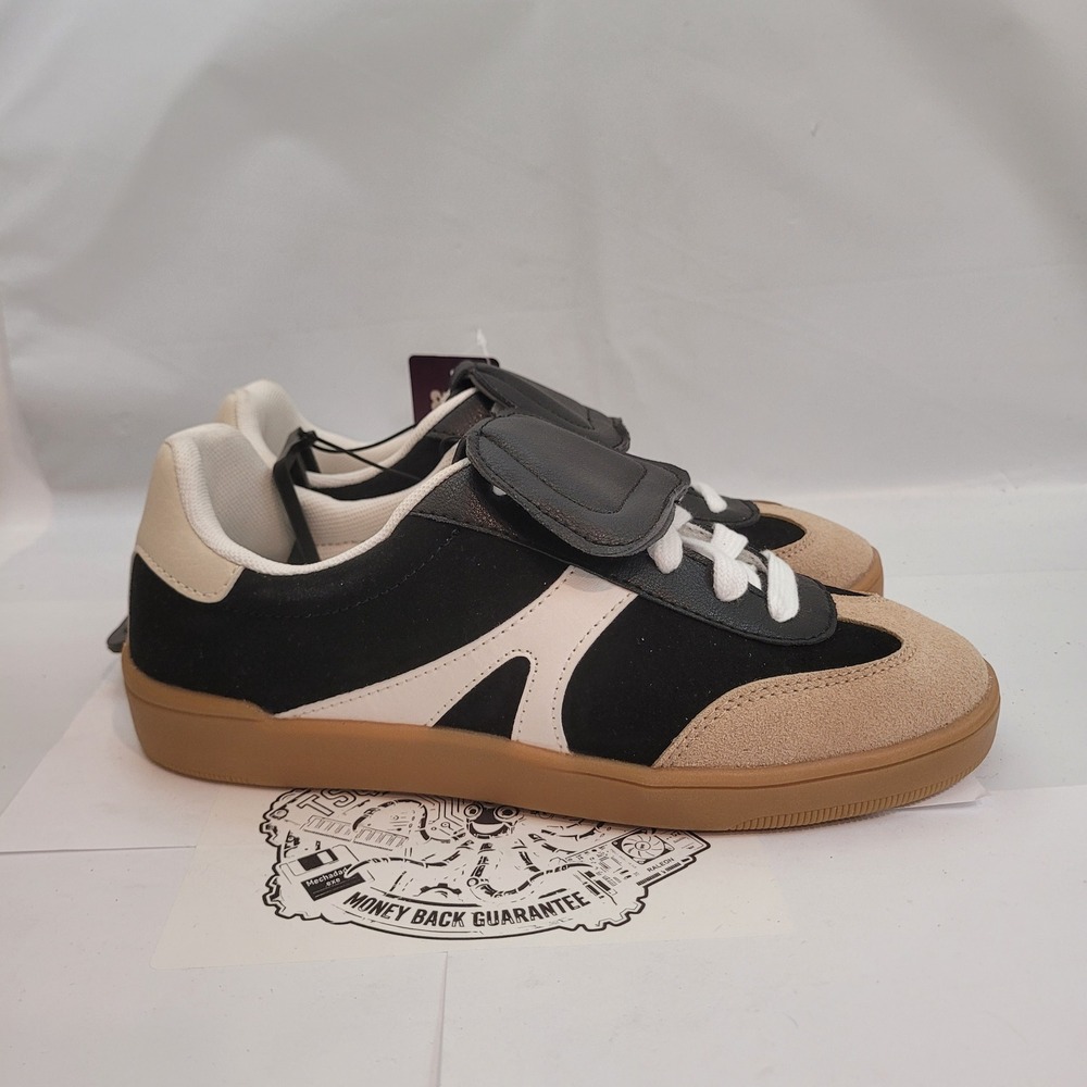 Weekend Academy Foldover Sneakers Womens 6 Black White Gum WMBMWA26AC001-1125